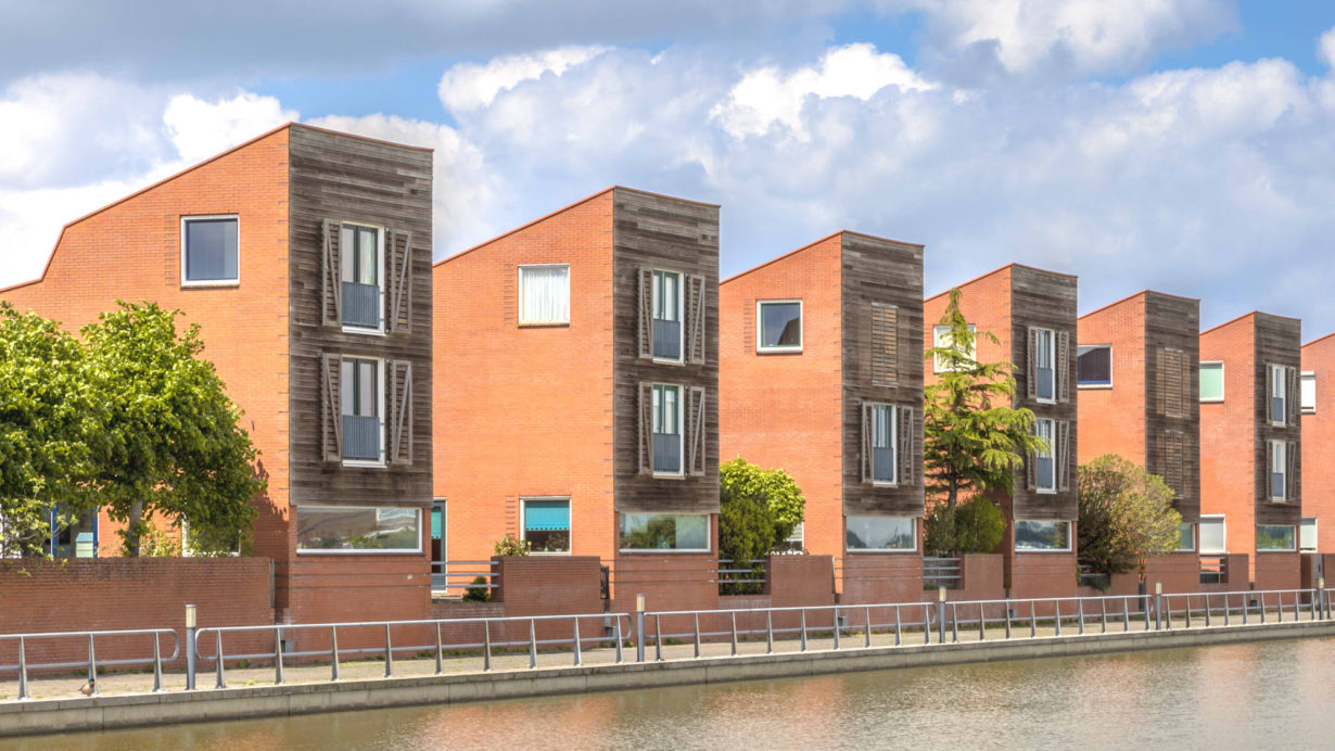 Do Real Estate Agents Lie?